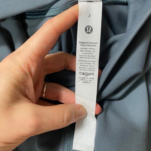 Lululemon Size 2 Align Pant High Rise with Pockets 25" Oil Grey - Picture 3 of 6